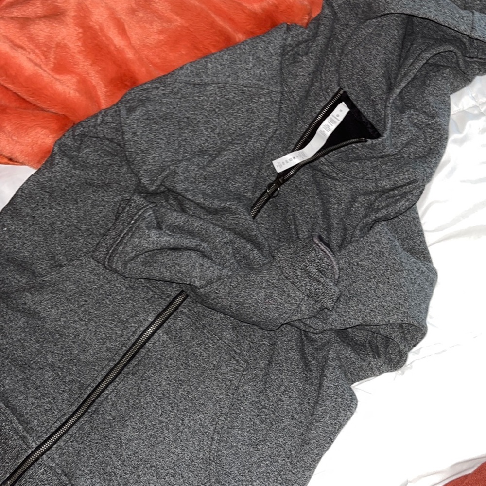 Medium #lululemon zip up!